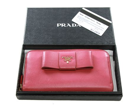 prada saffiano leather wallet zipper|authentic prada wallet.